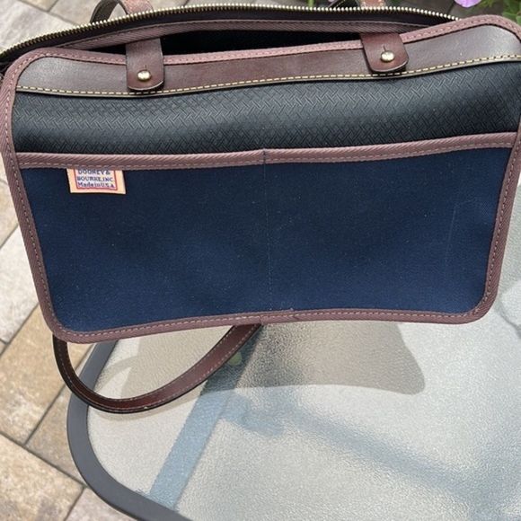 Dooney & Bourke hand bag, beautiful condition, see pictures - Picture 11 of 13